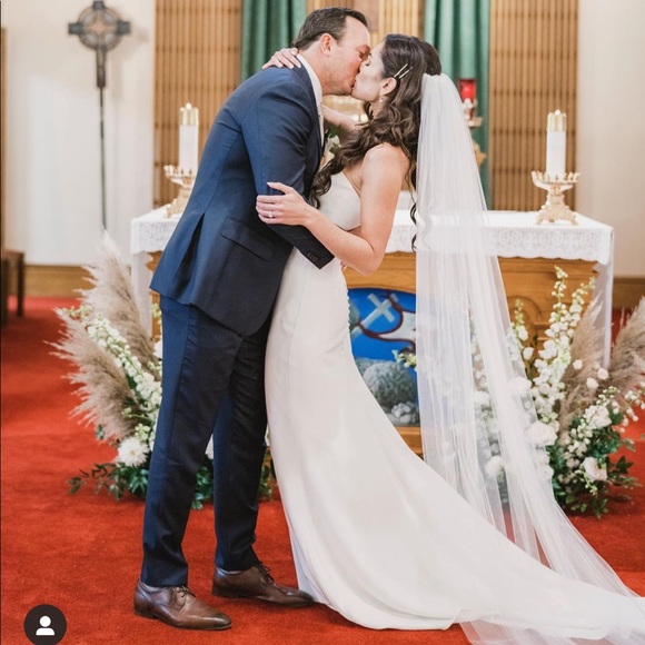 Cathedral Length Veil 👰🏻‍♀️ - Picture 2 of 6